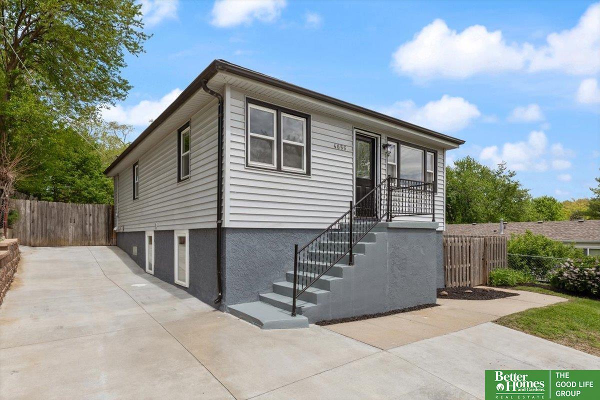 4656 Orchard Avenue