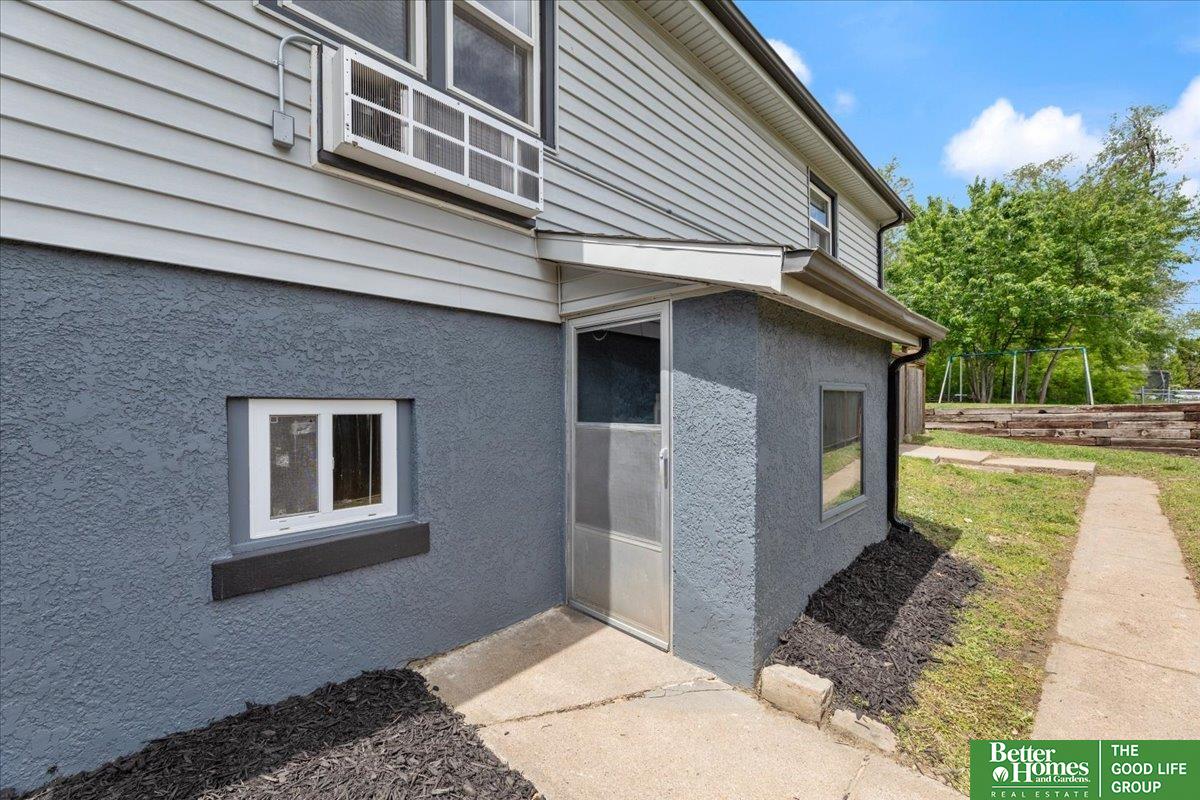 4656 Orchard Avenue