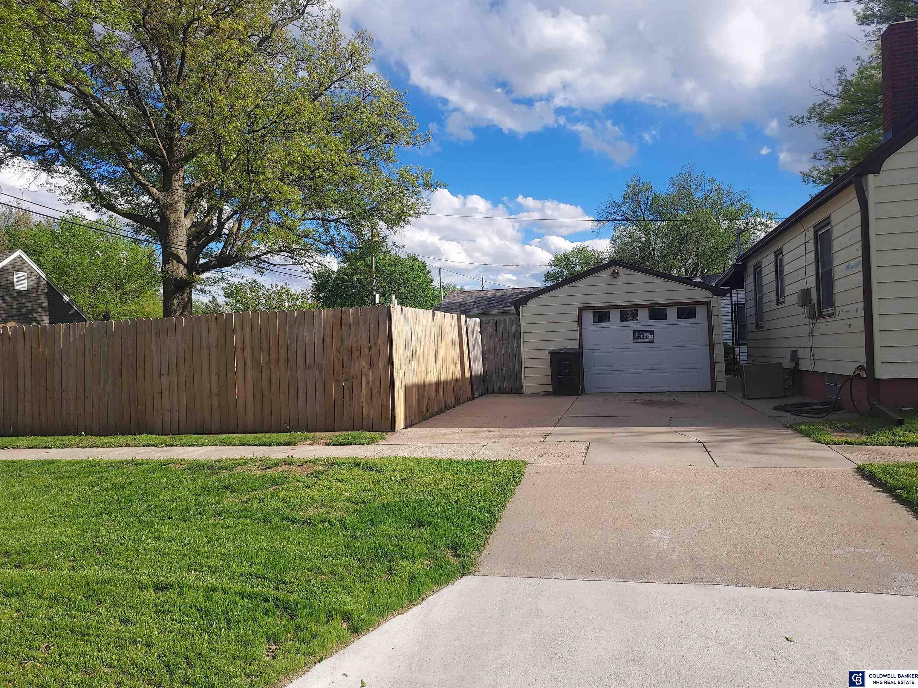 1320 N Iowa Avenue