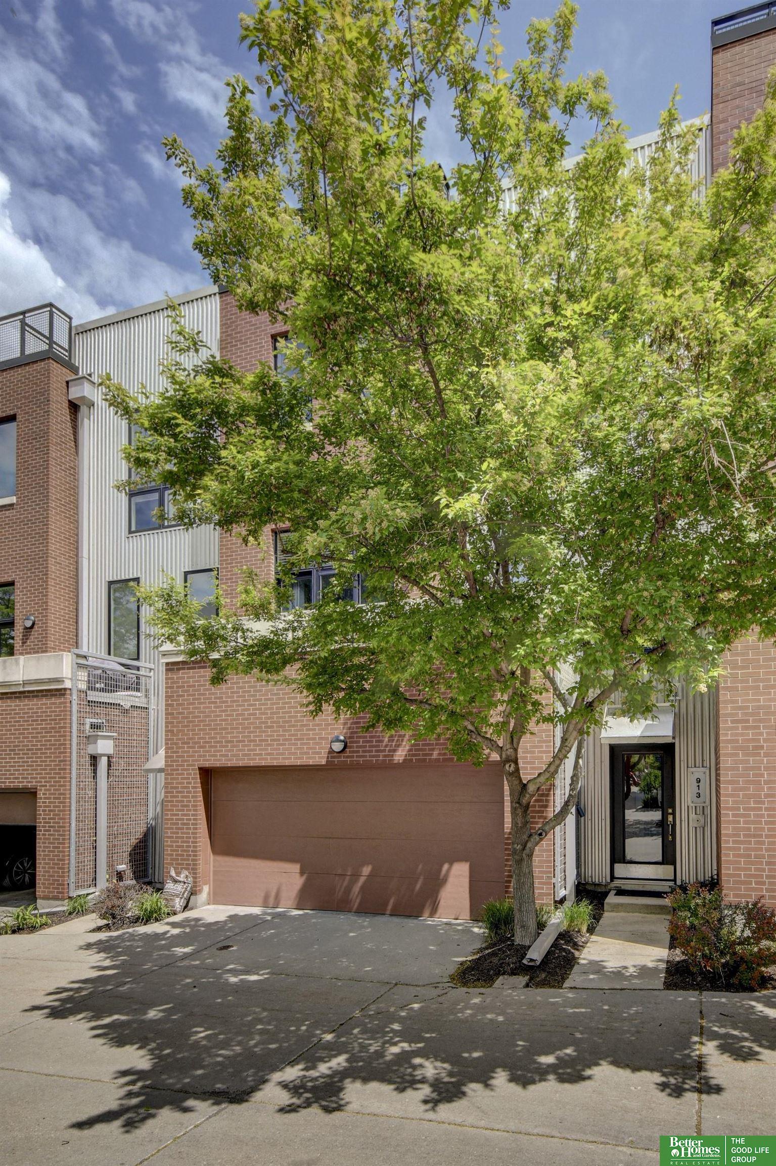 913 S 10 Court