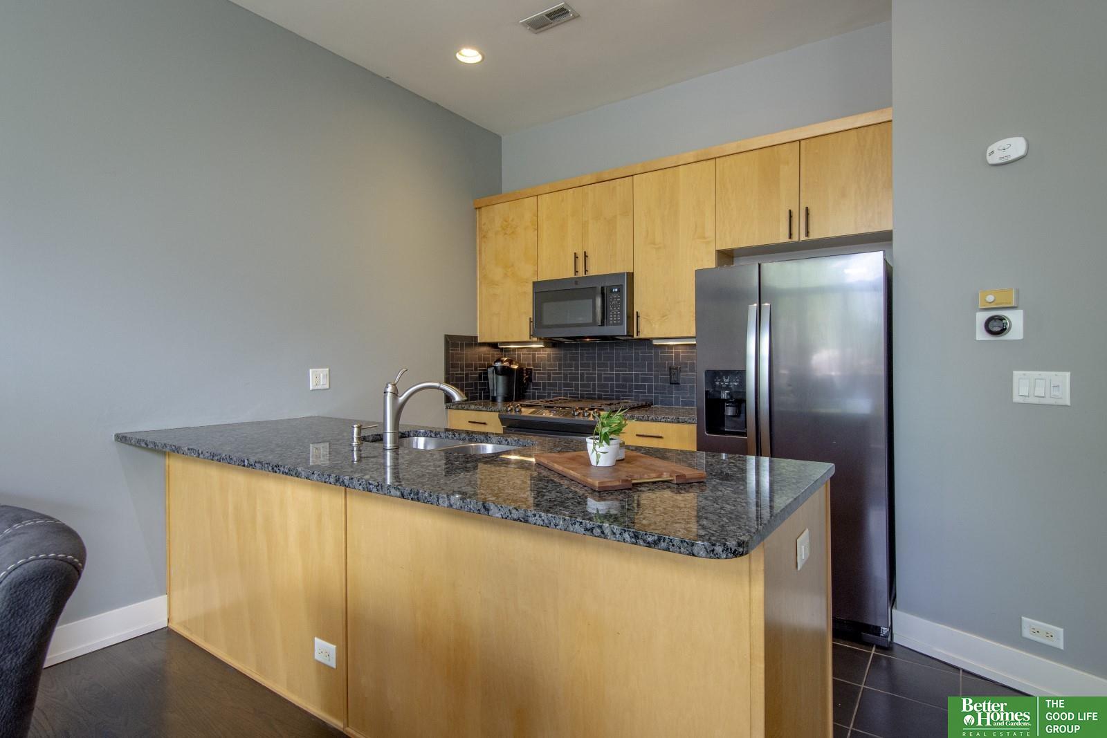913 S 10 Court