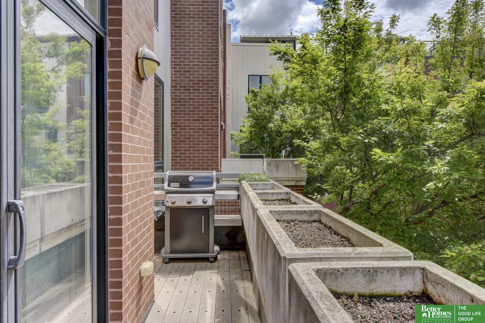 913 S 10 Court