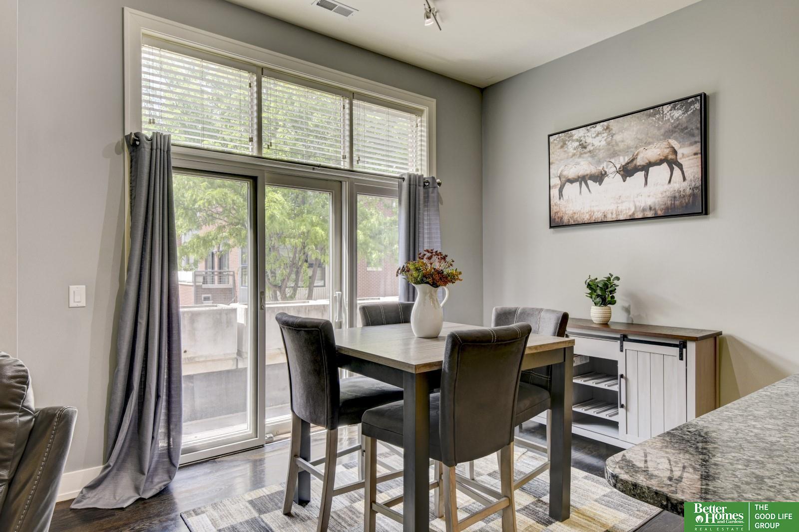 913 S 10 Court