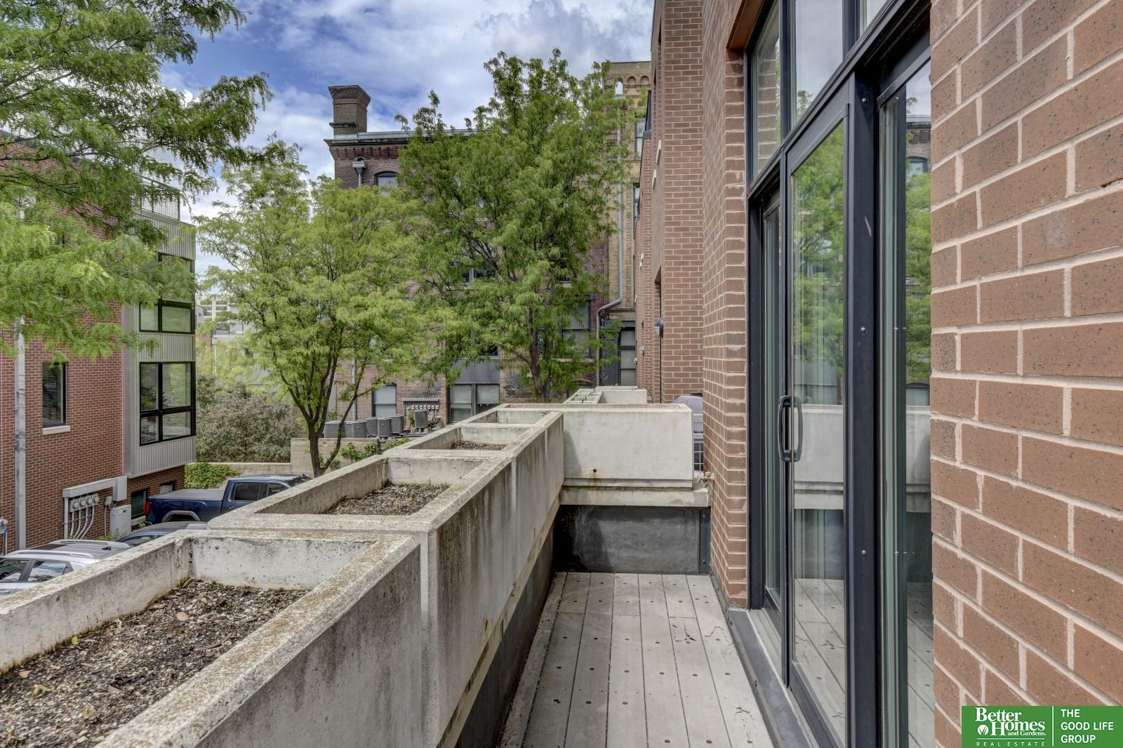 913 S 10 Court
