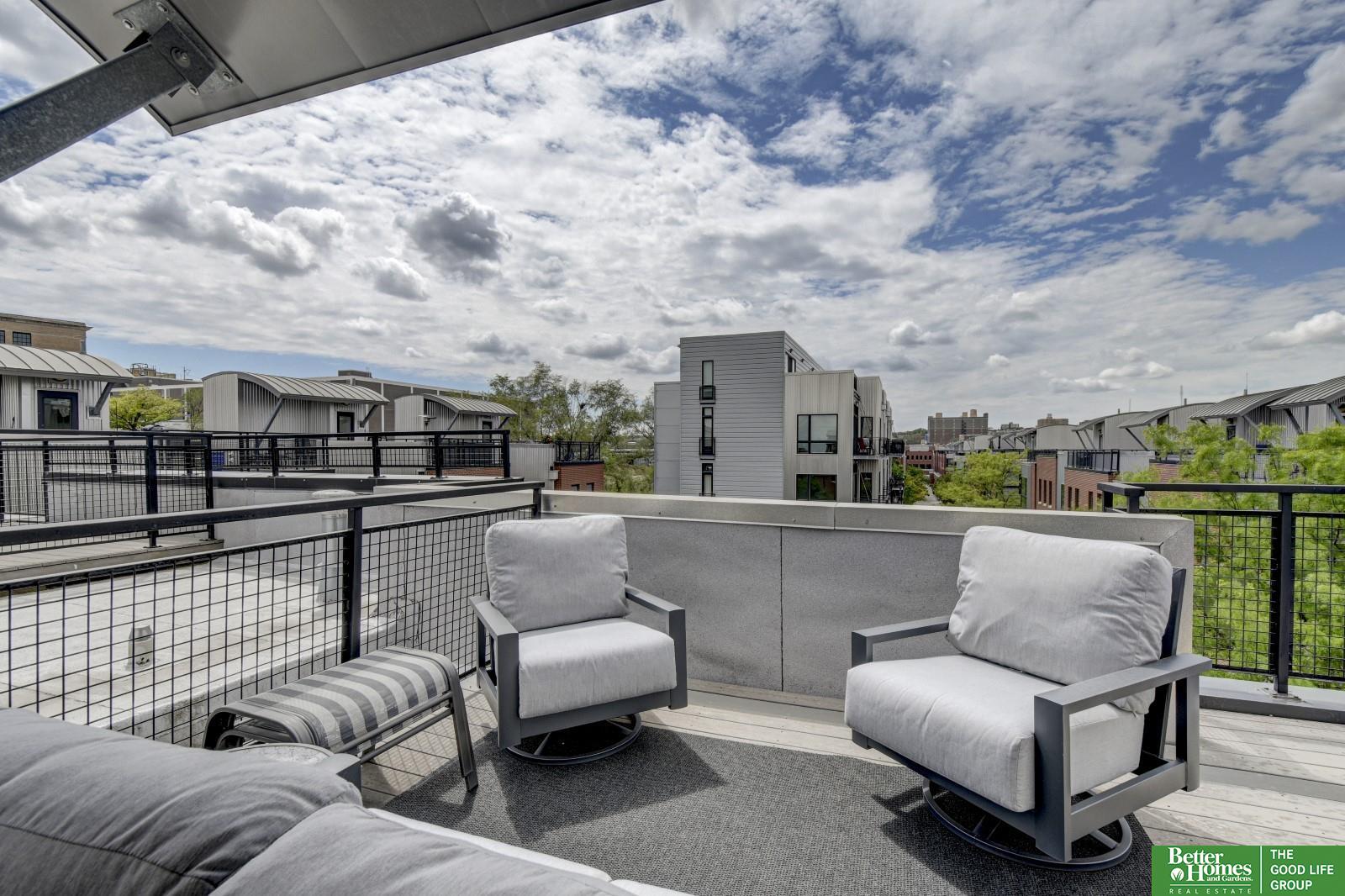 913 S 10 Court
