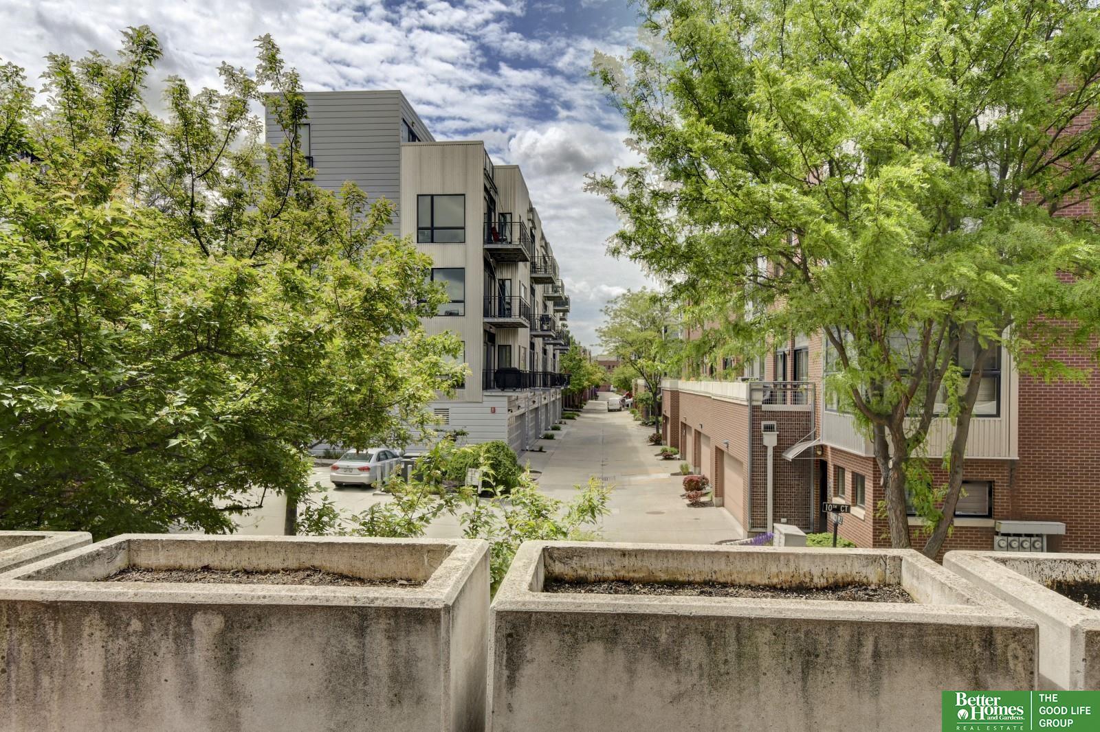 913 S 10 Court
