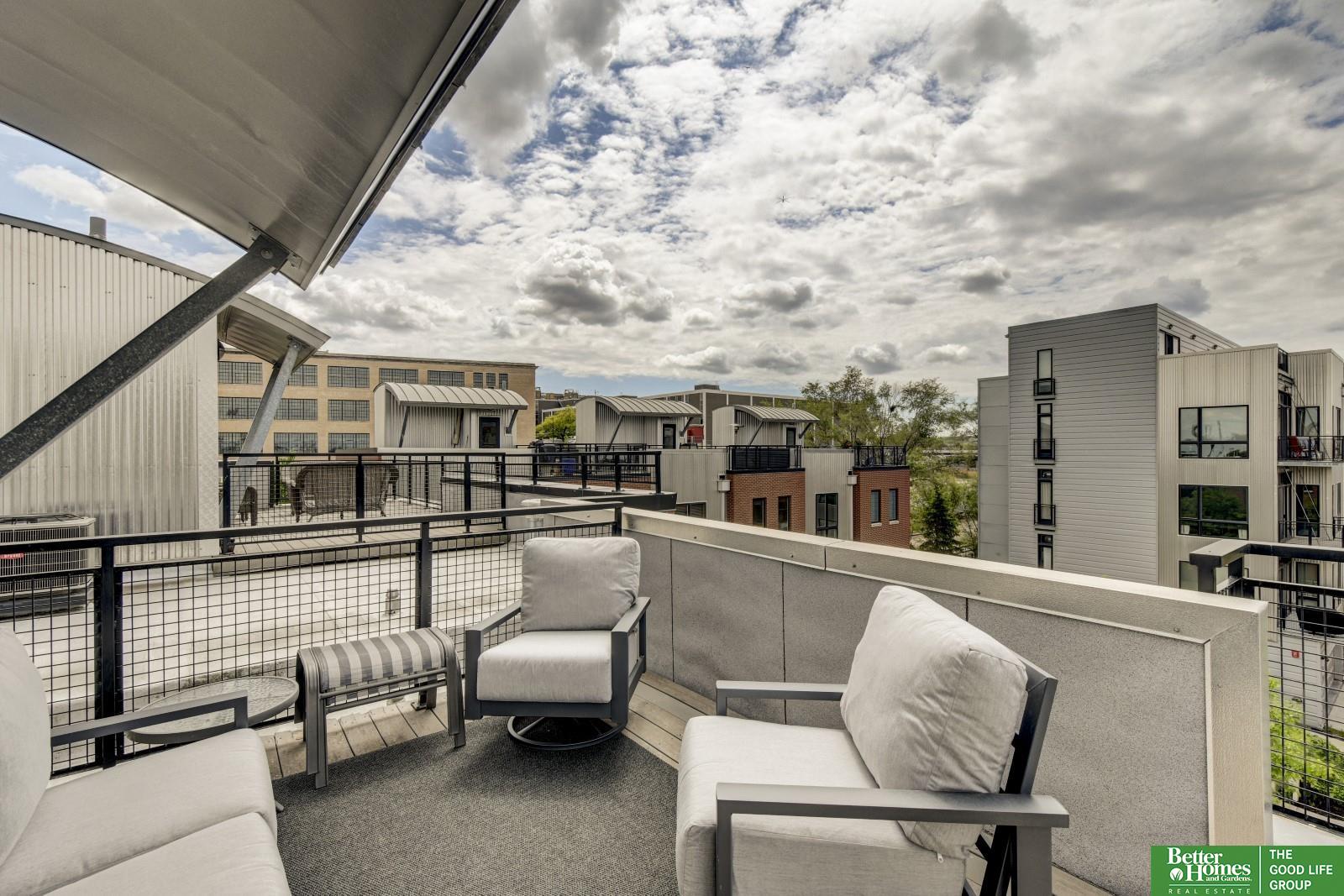 913 S 10 Court