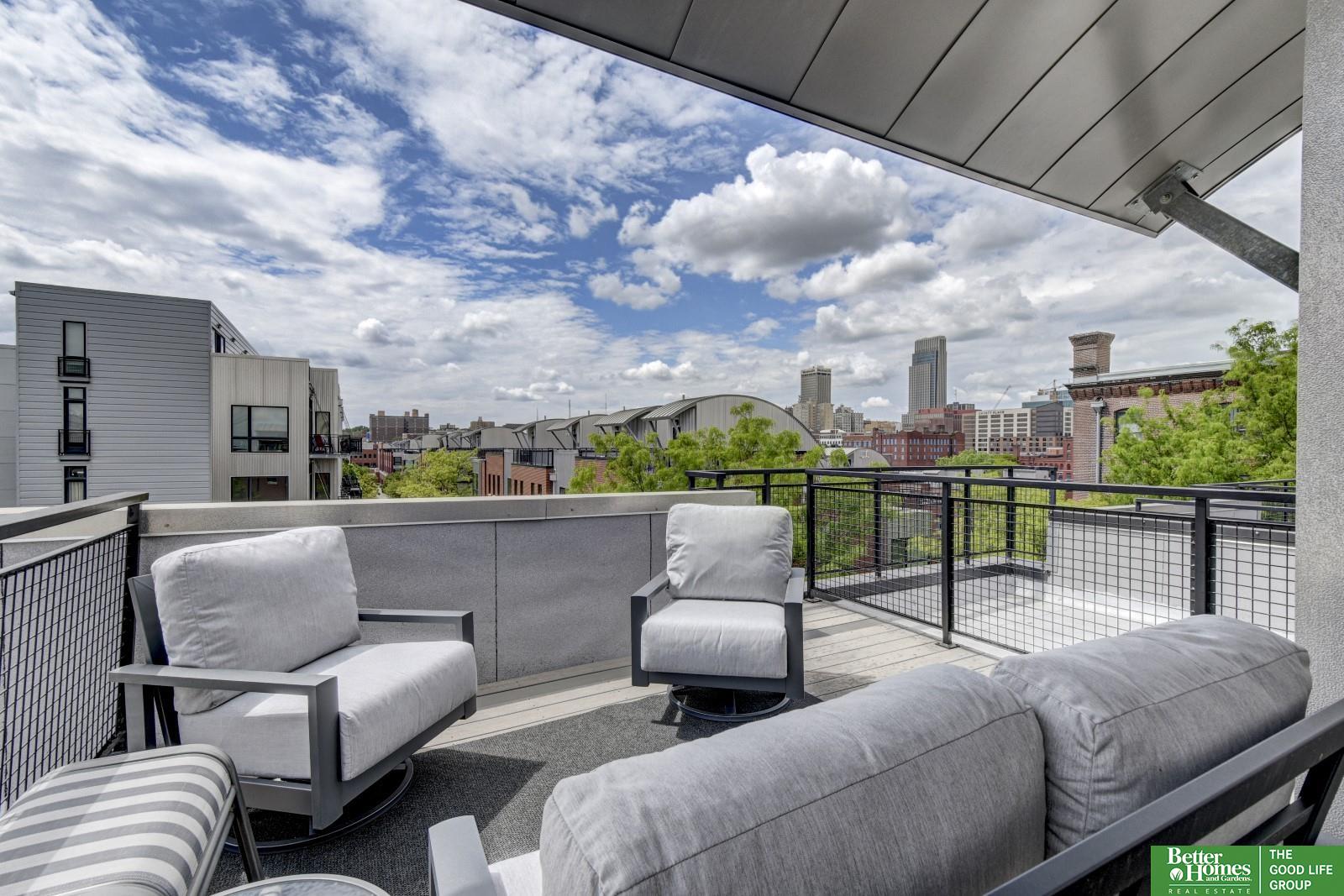 913 S 10 Court