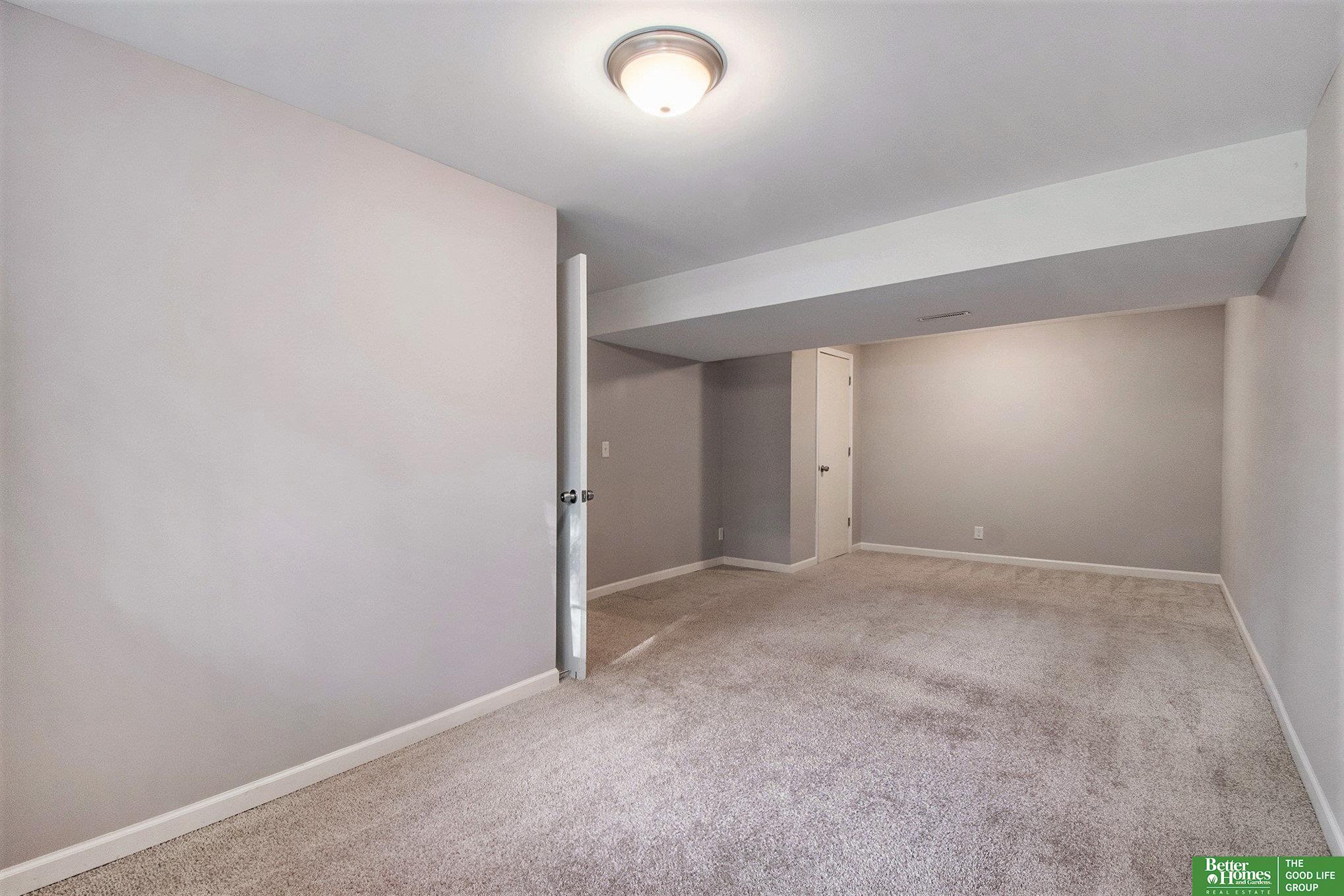 1106 Bryan Avenue