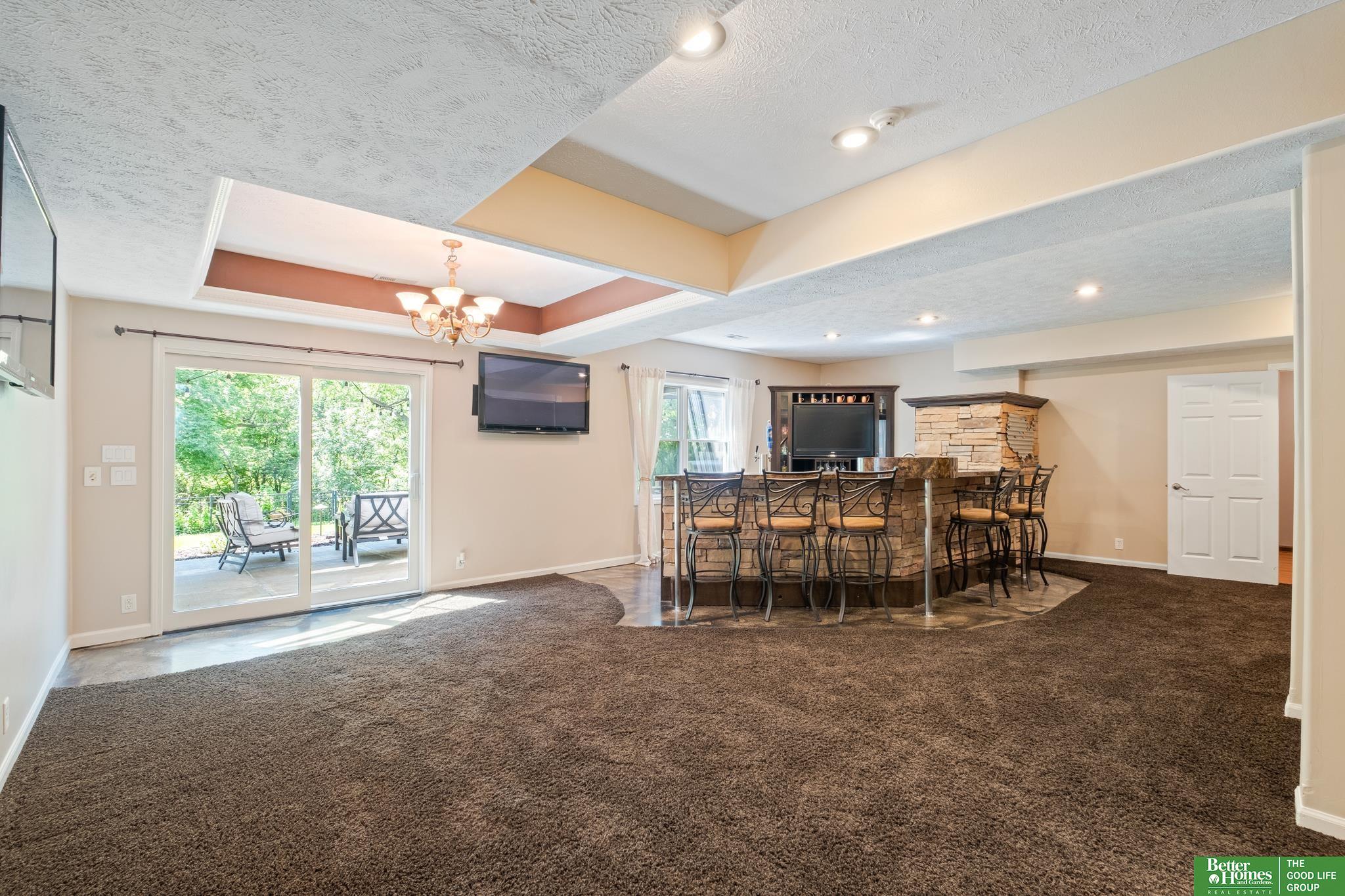 571 S 182nd Street