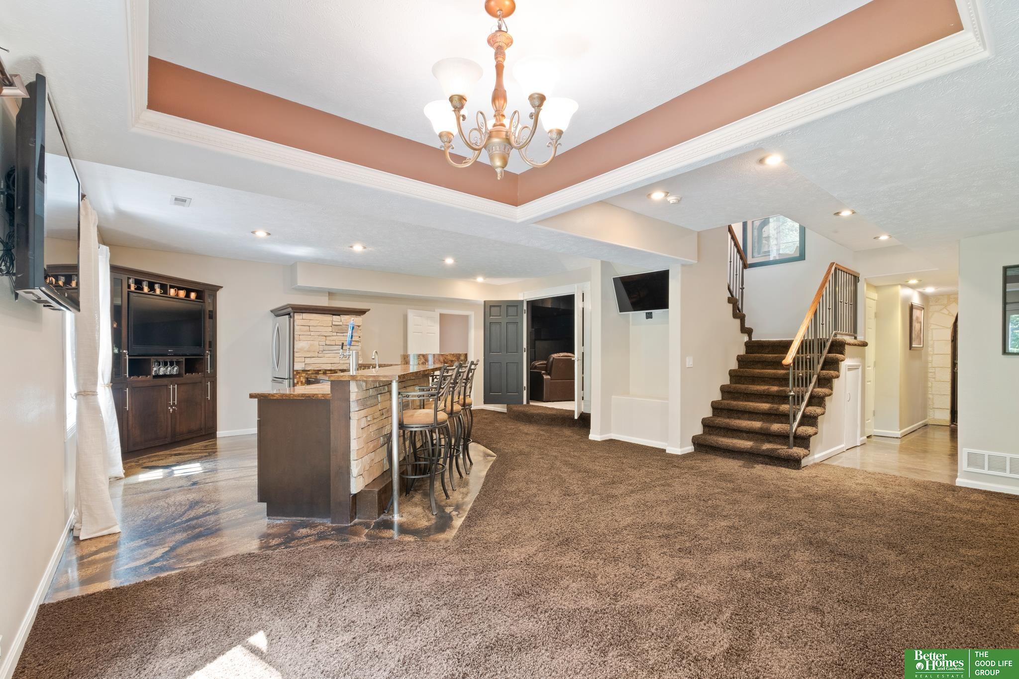 571 S 182nd Street