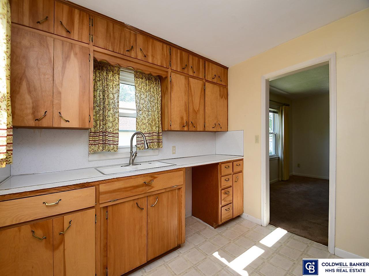 1730 N Grant Avenue