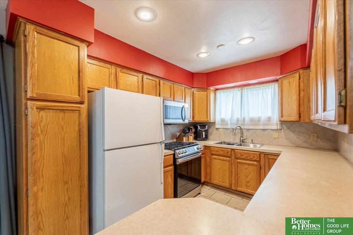 2706 S 102nd Street