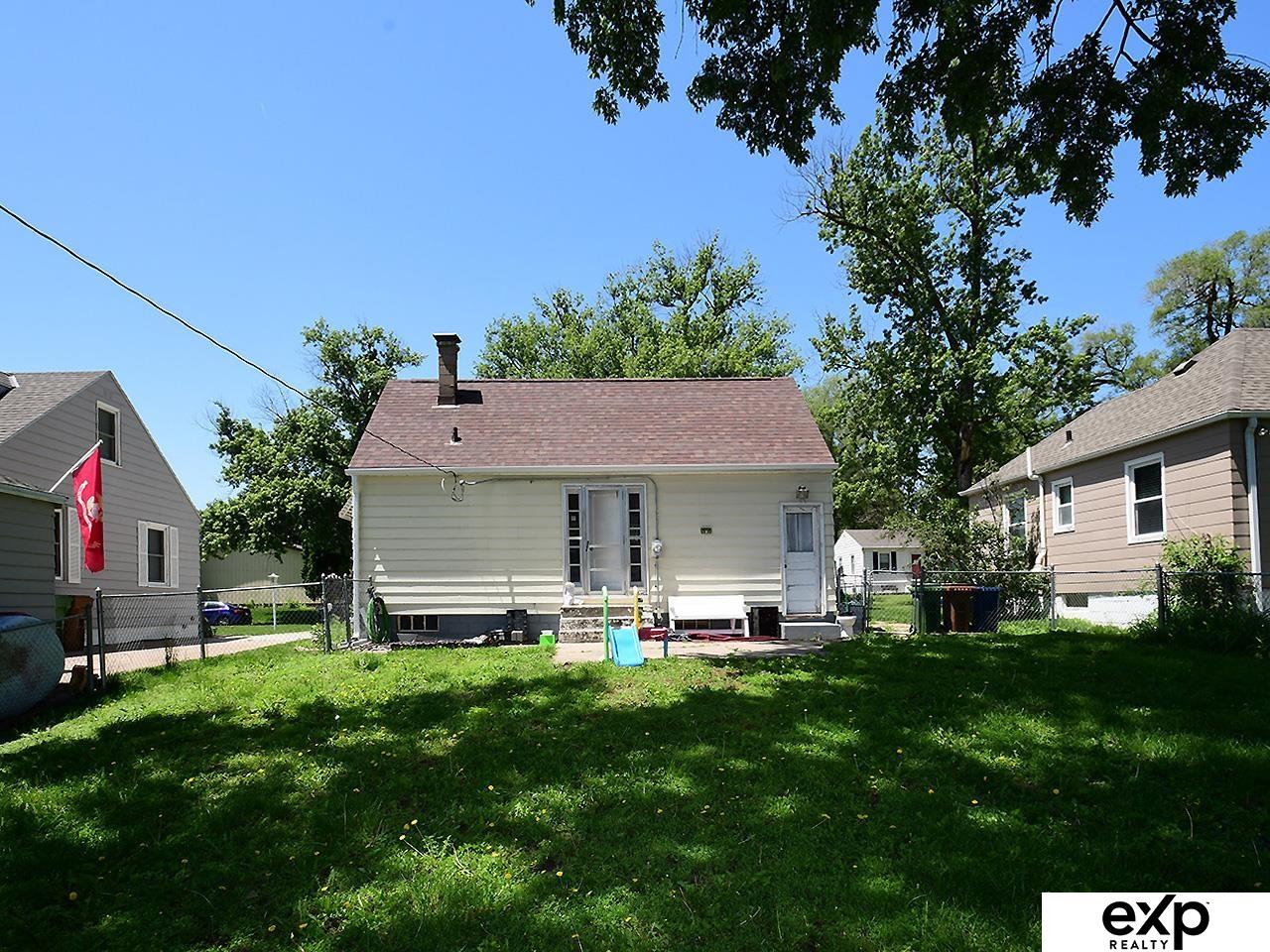 2607 Van Buren Street