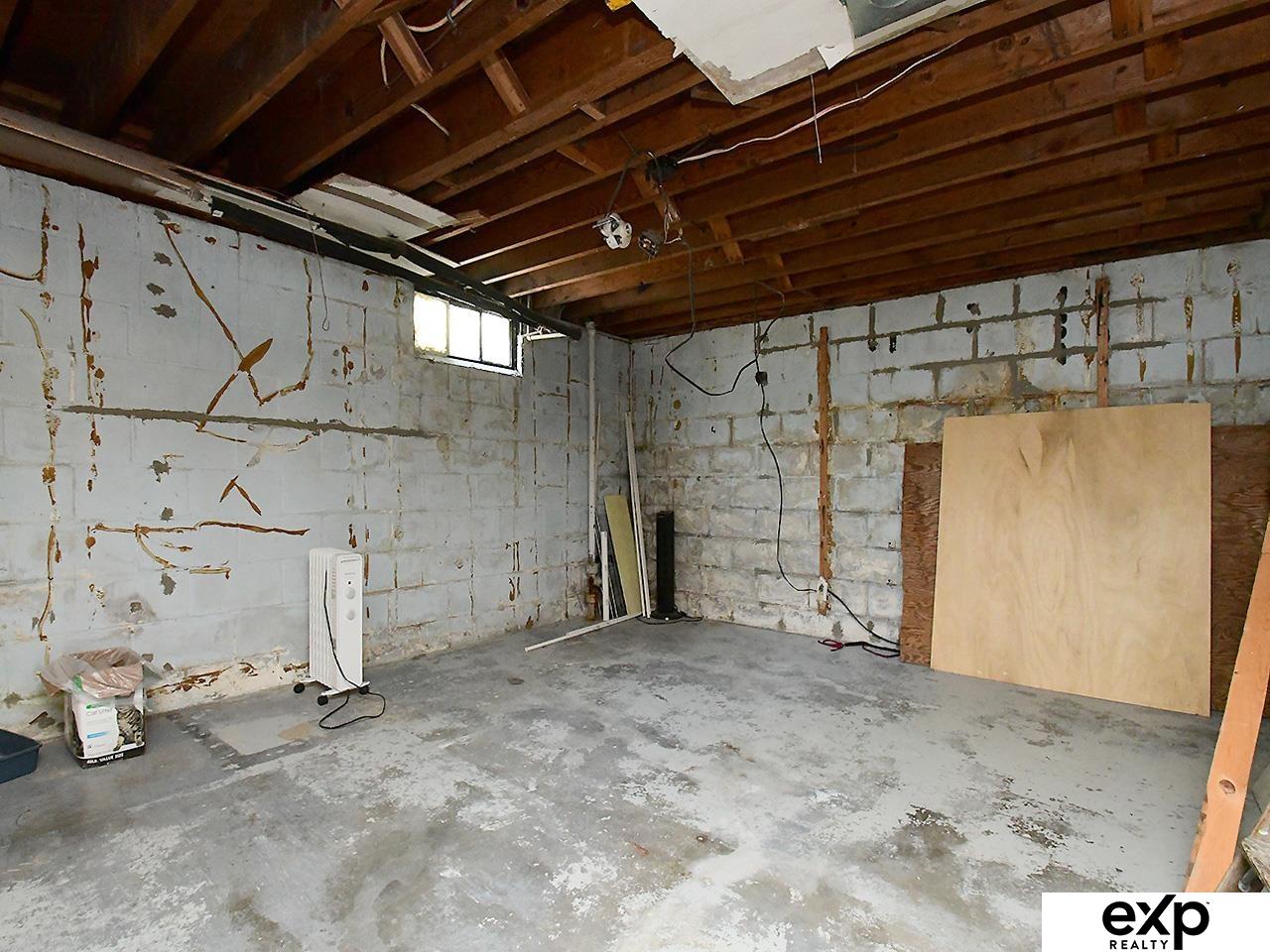 2607 Van Buren Street