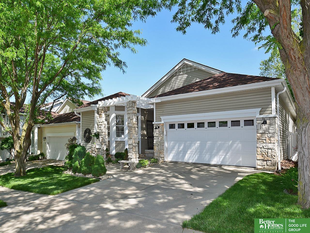 17160 Walnut Plaza