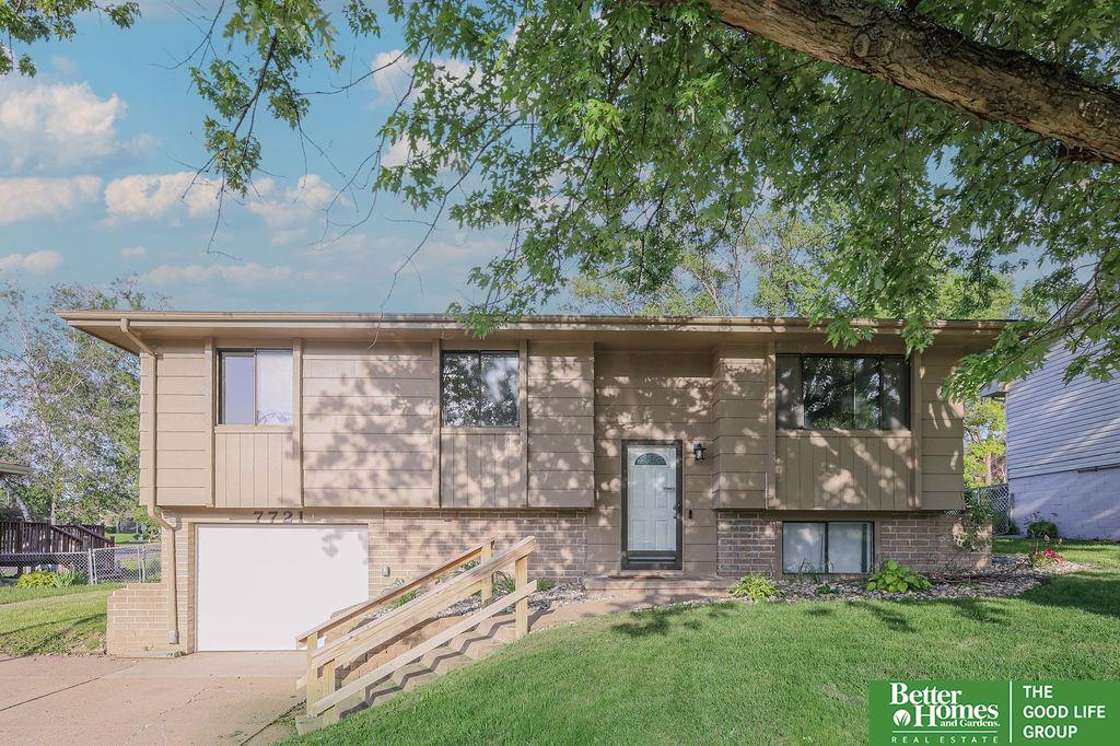 7721 Greenleaf Drive