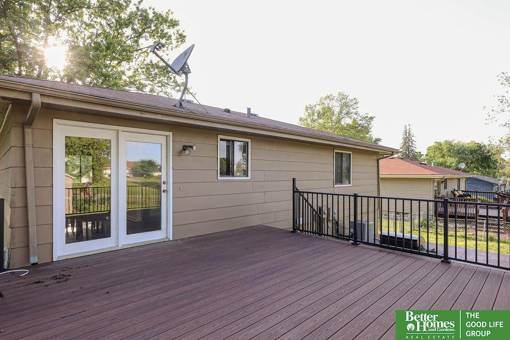 7721 Greenleaf Drive