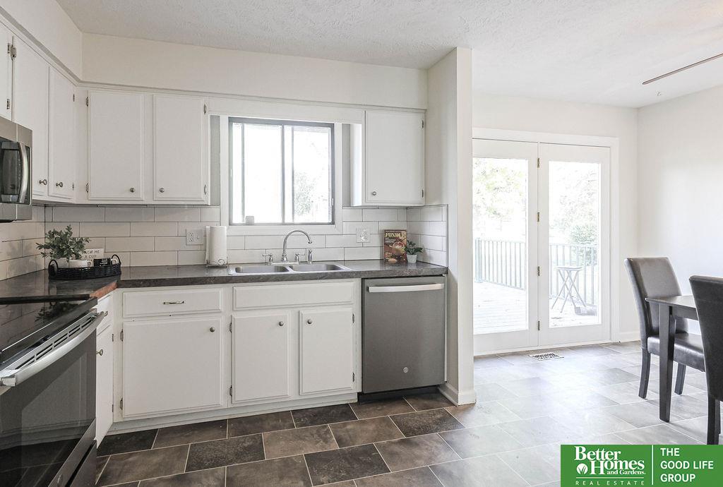 7721 Greenleaf Drive