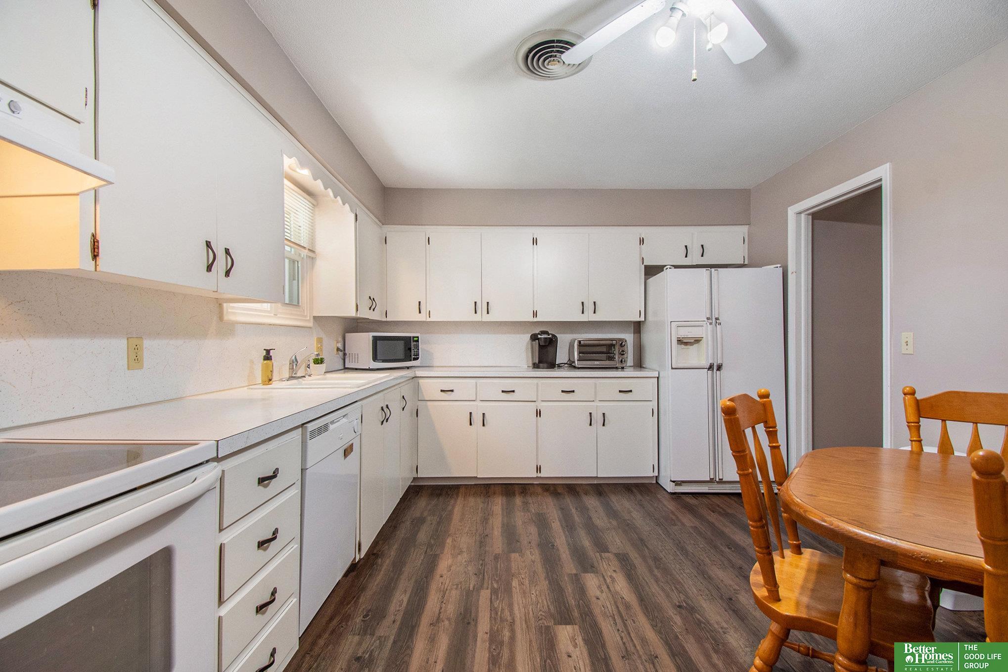 10754/10756 Spring Street