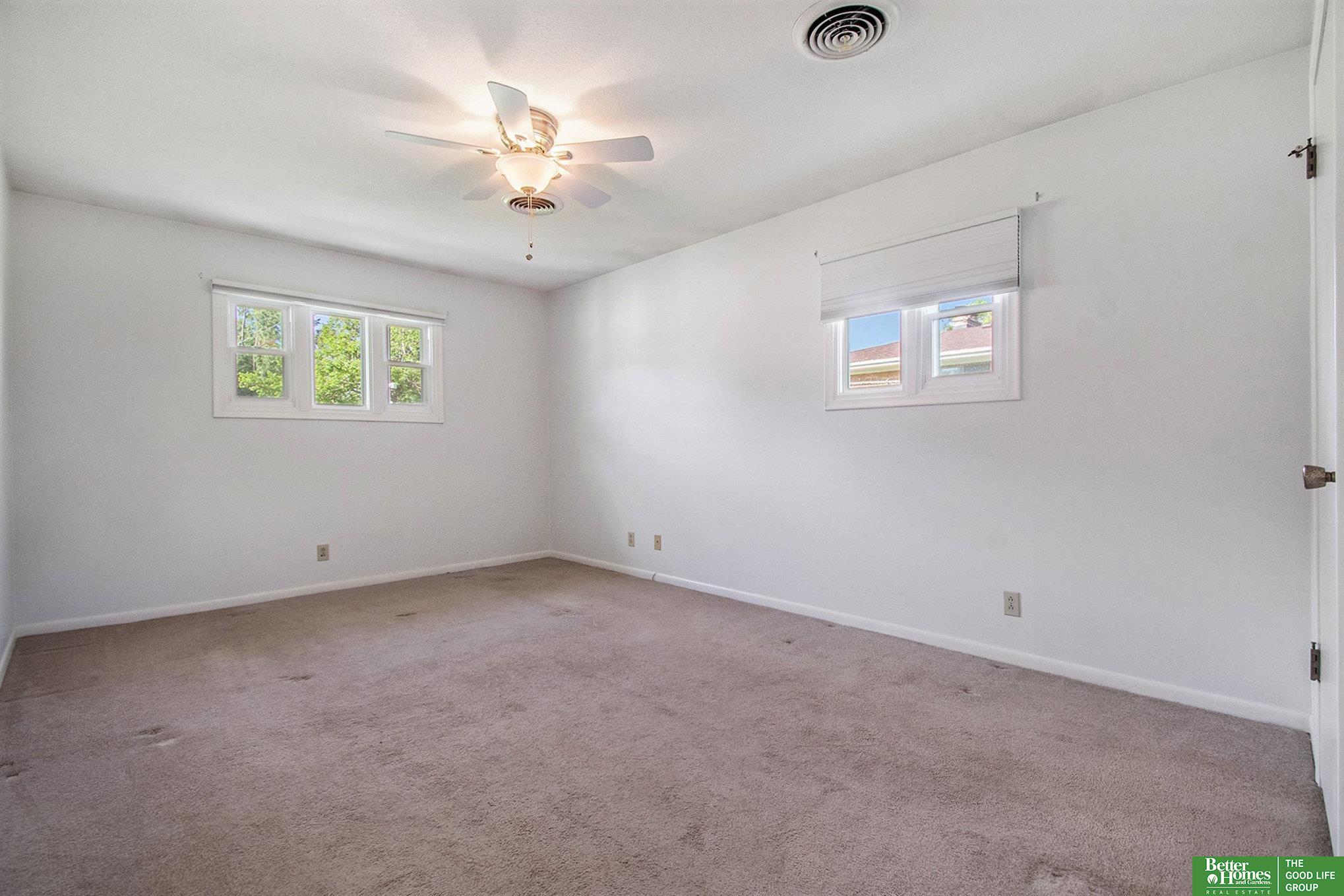 10754/10756 Spring Street