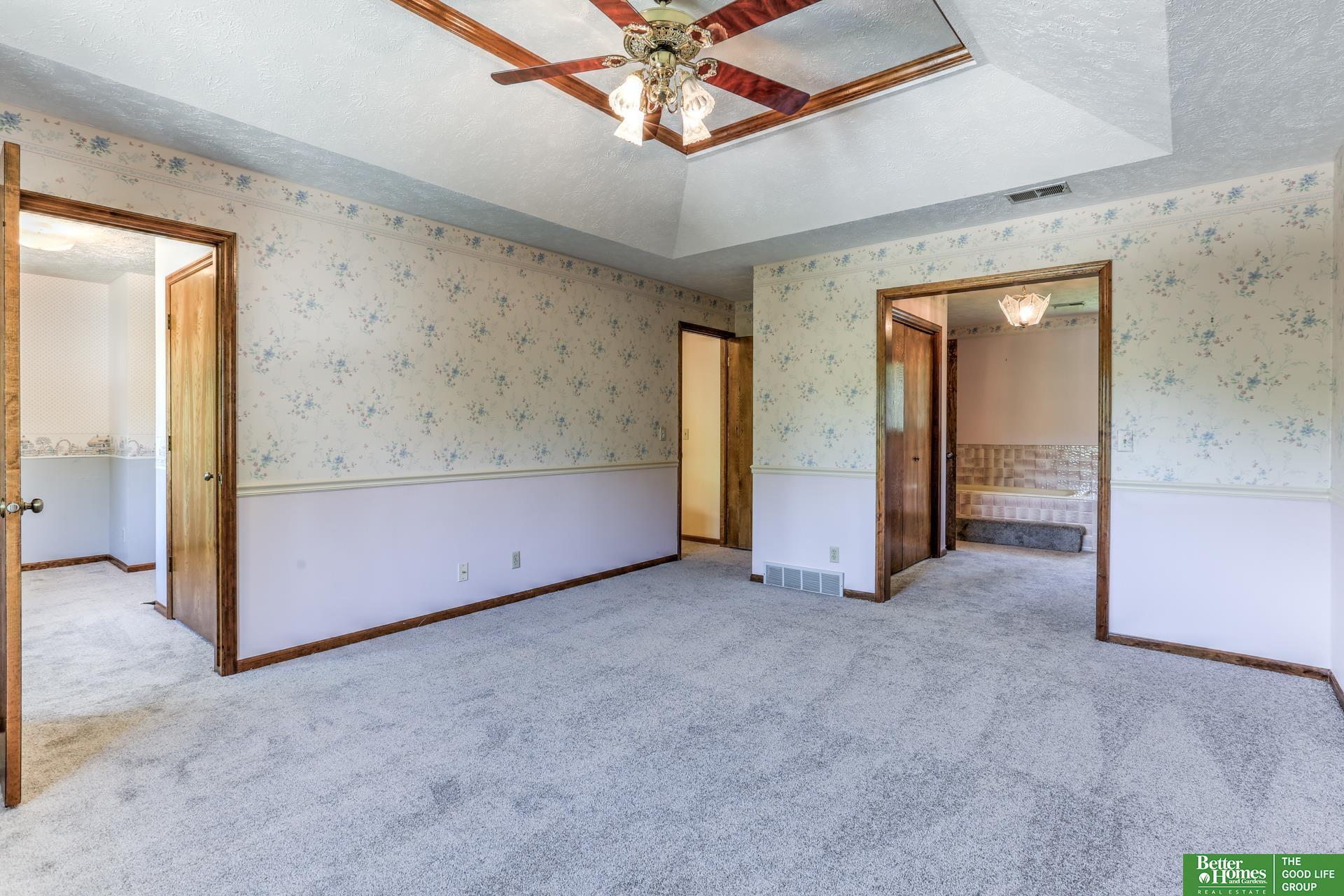 1872 S 155th Circle