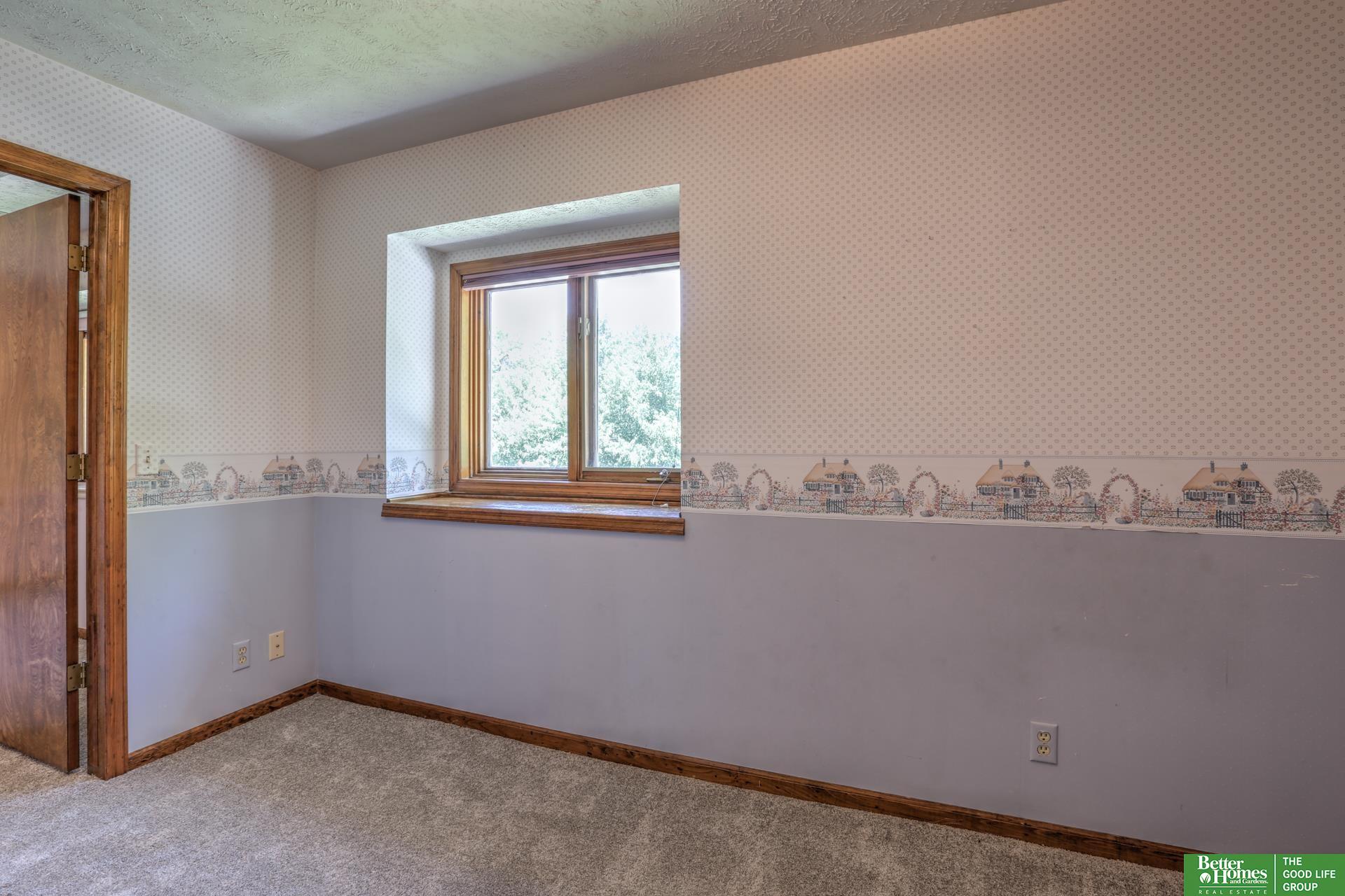 1872 S 155th Circle