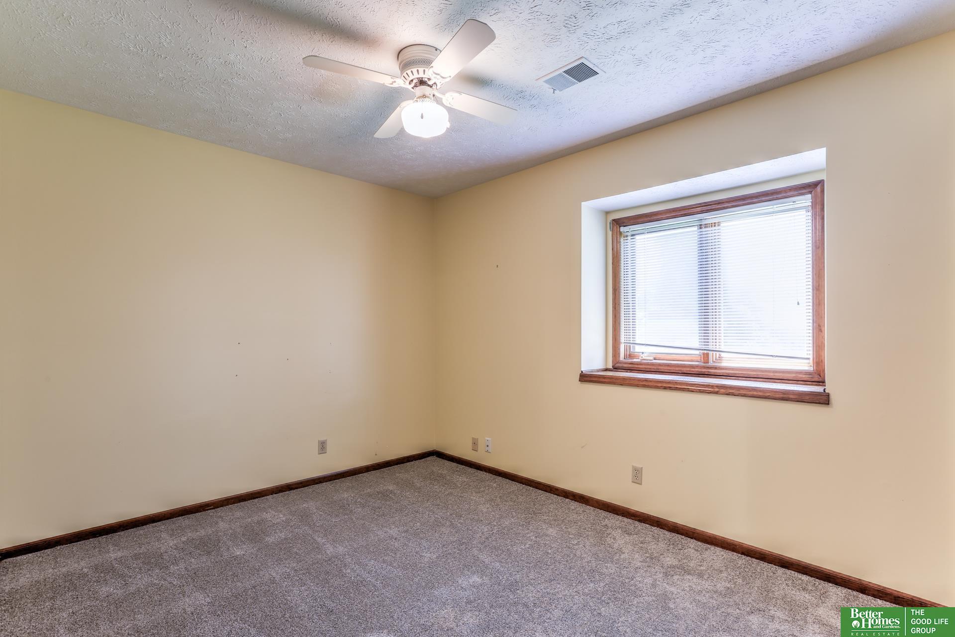 1872 S 155th Circle