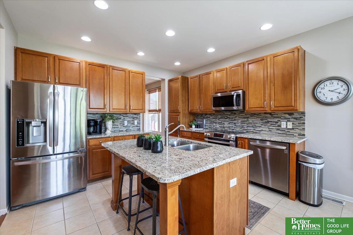 955 S 186th Street