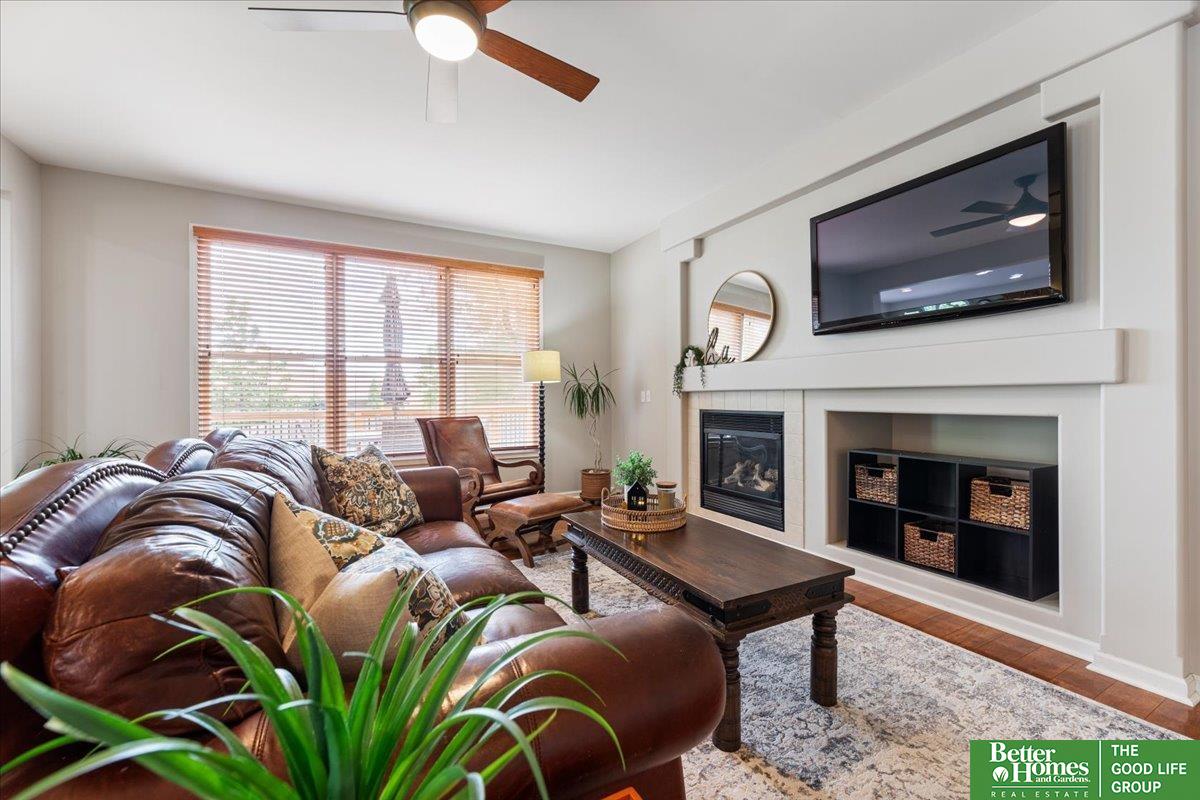 955 S 186th Street