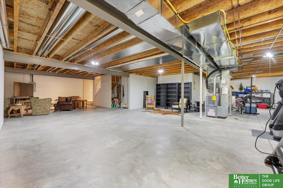 955 S 186th Street