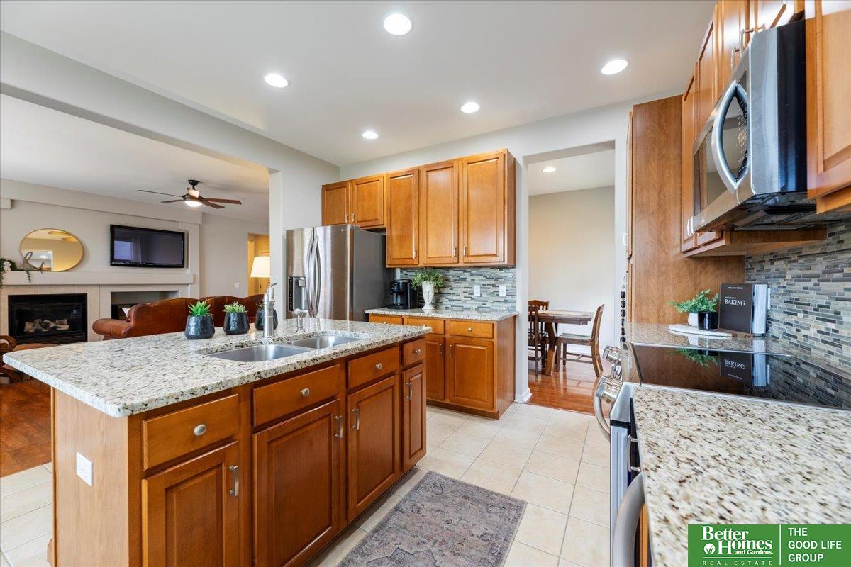 955 S 186th Street