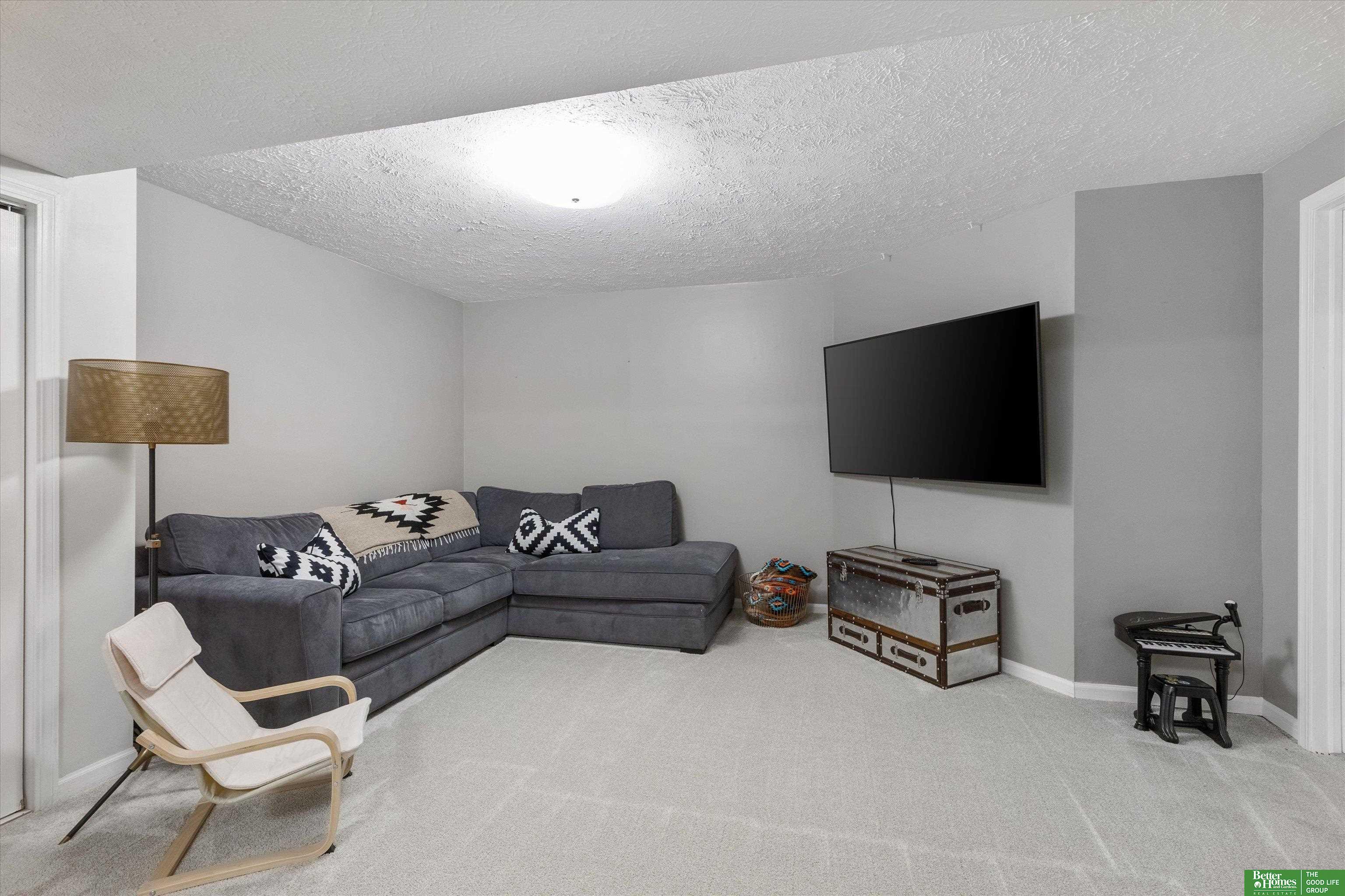 4633 Fir Hollow Lane