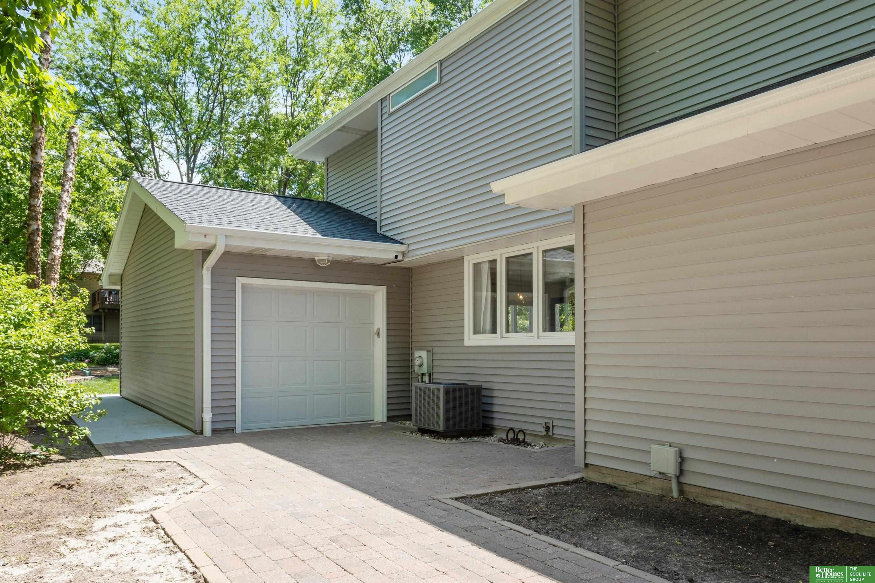 4633 Fir Hollow Lane