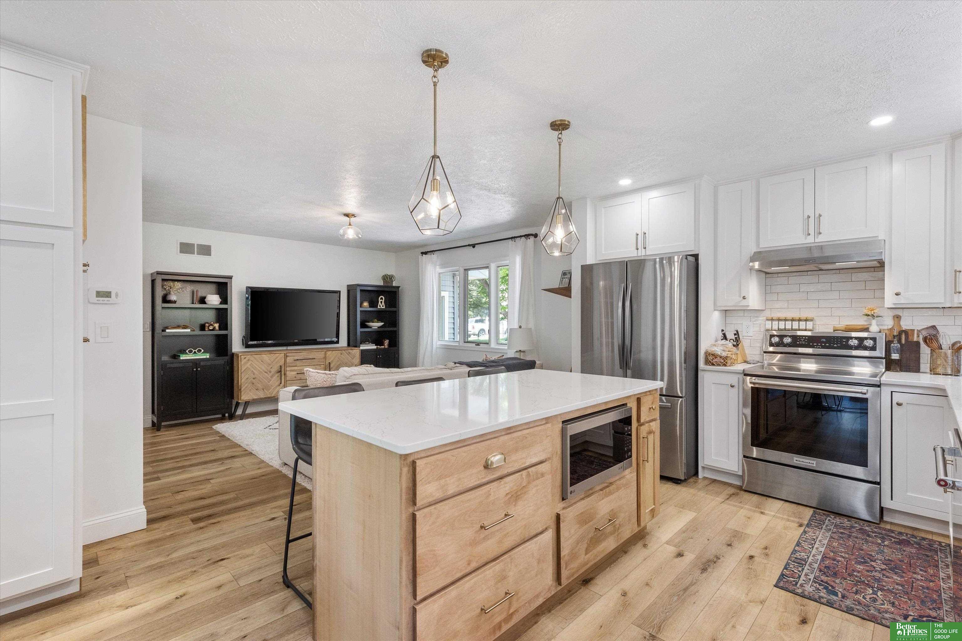 4633 Fir Hollow Lane