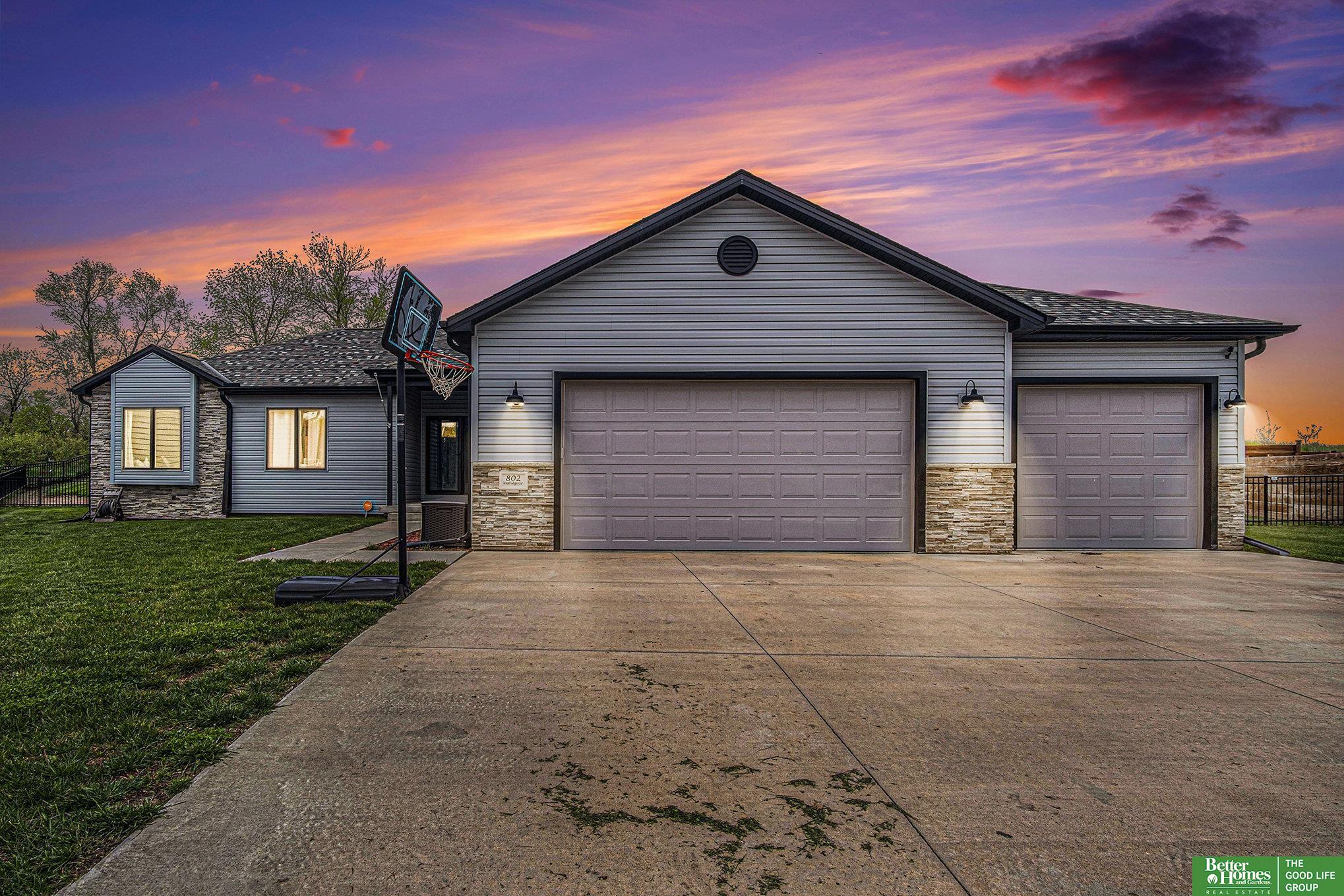 802 Westridge Circle