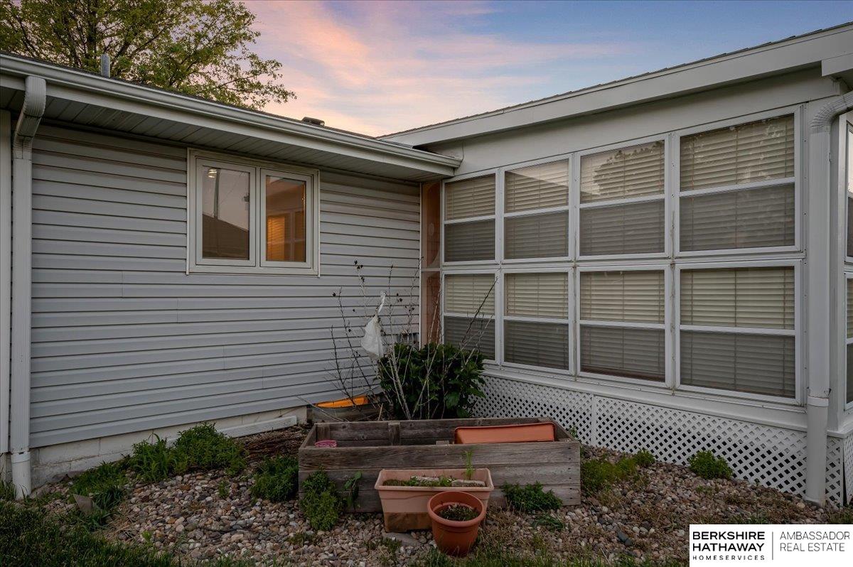 609 Apache Drive