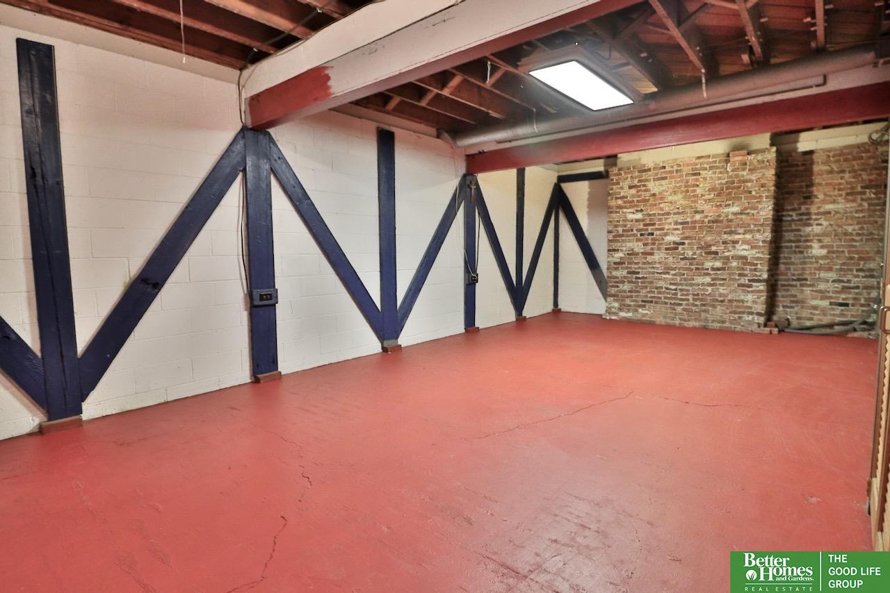 920 Cedardale Road