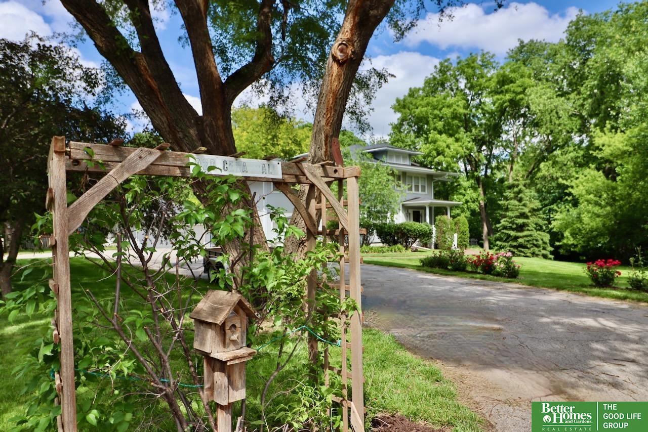 920 Cedardale Road