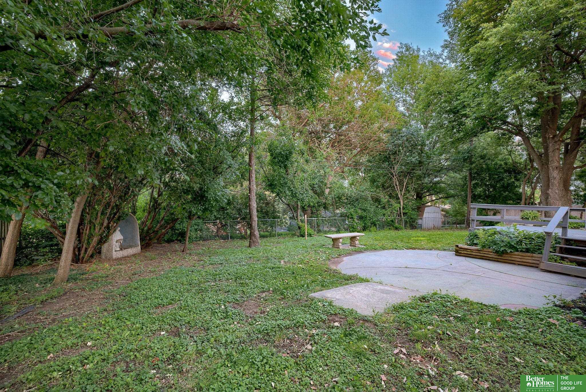 1223 N 95th Avenue