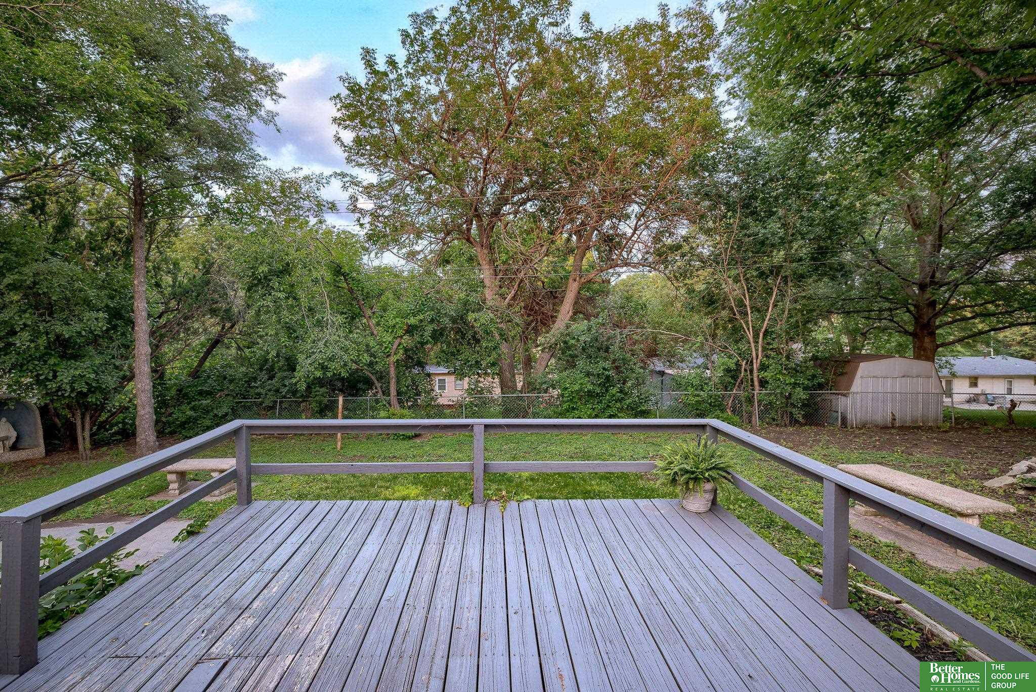 1223 N 95th Avenue