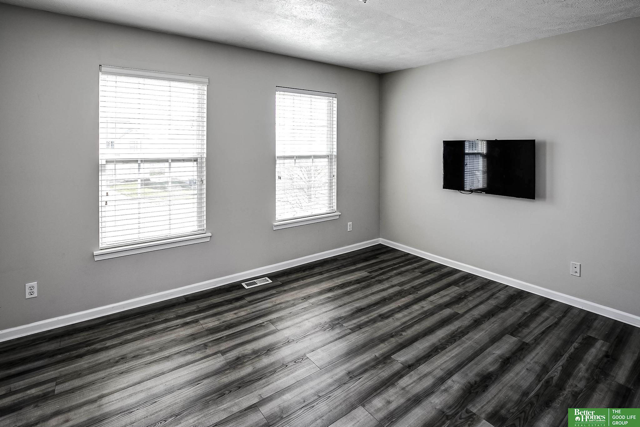 16118 Woodcrest Circle