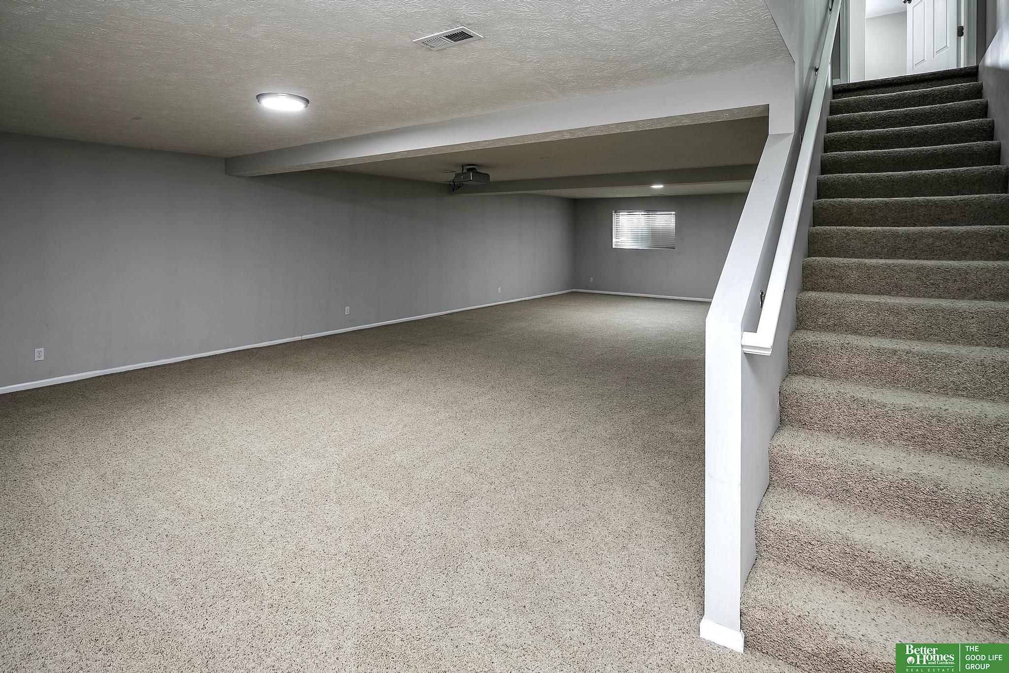 16118 Woodcrest Circle