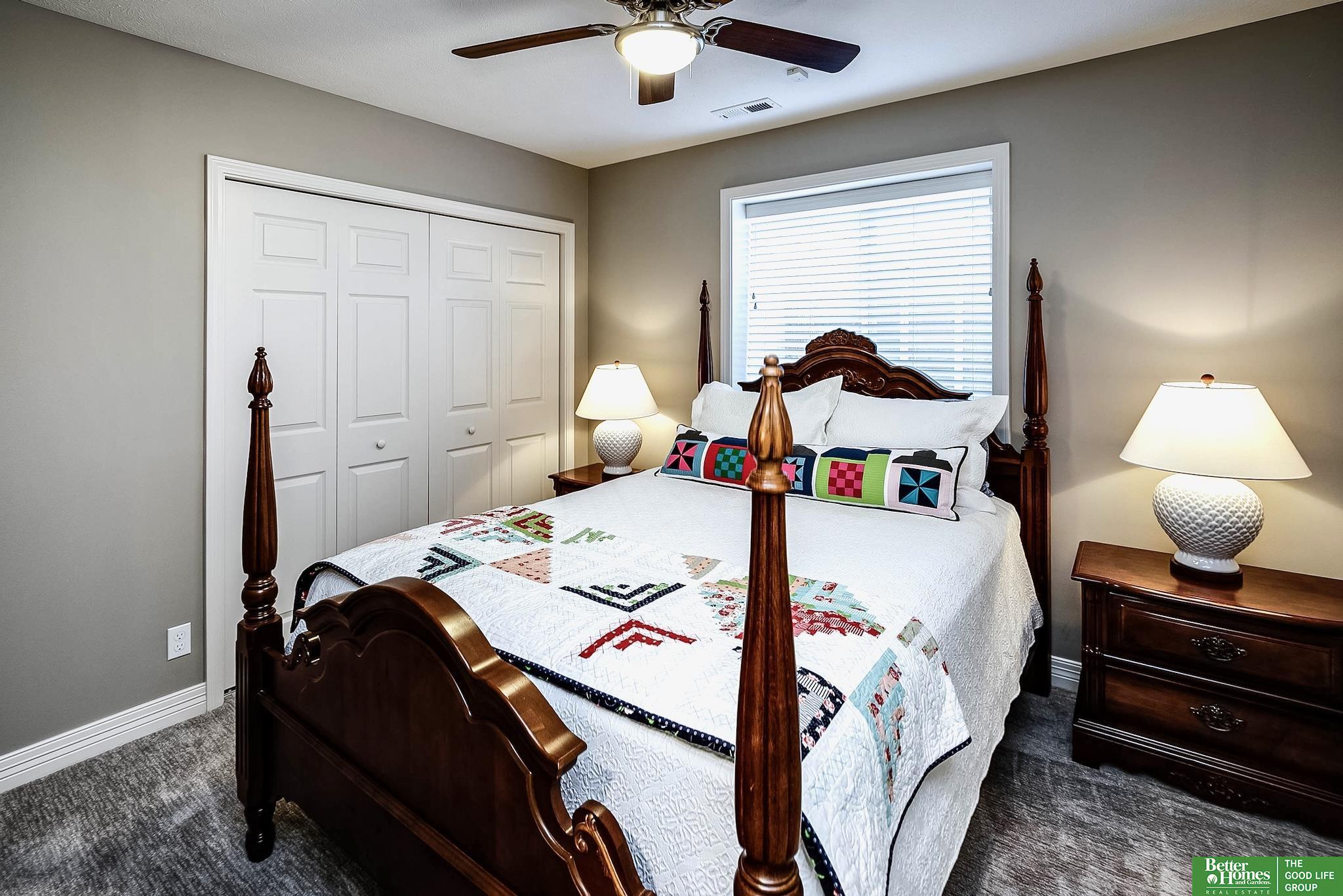 5607 N 155th Street