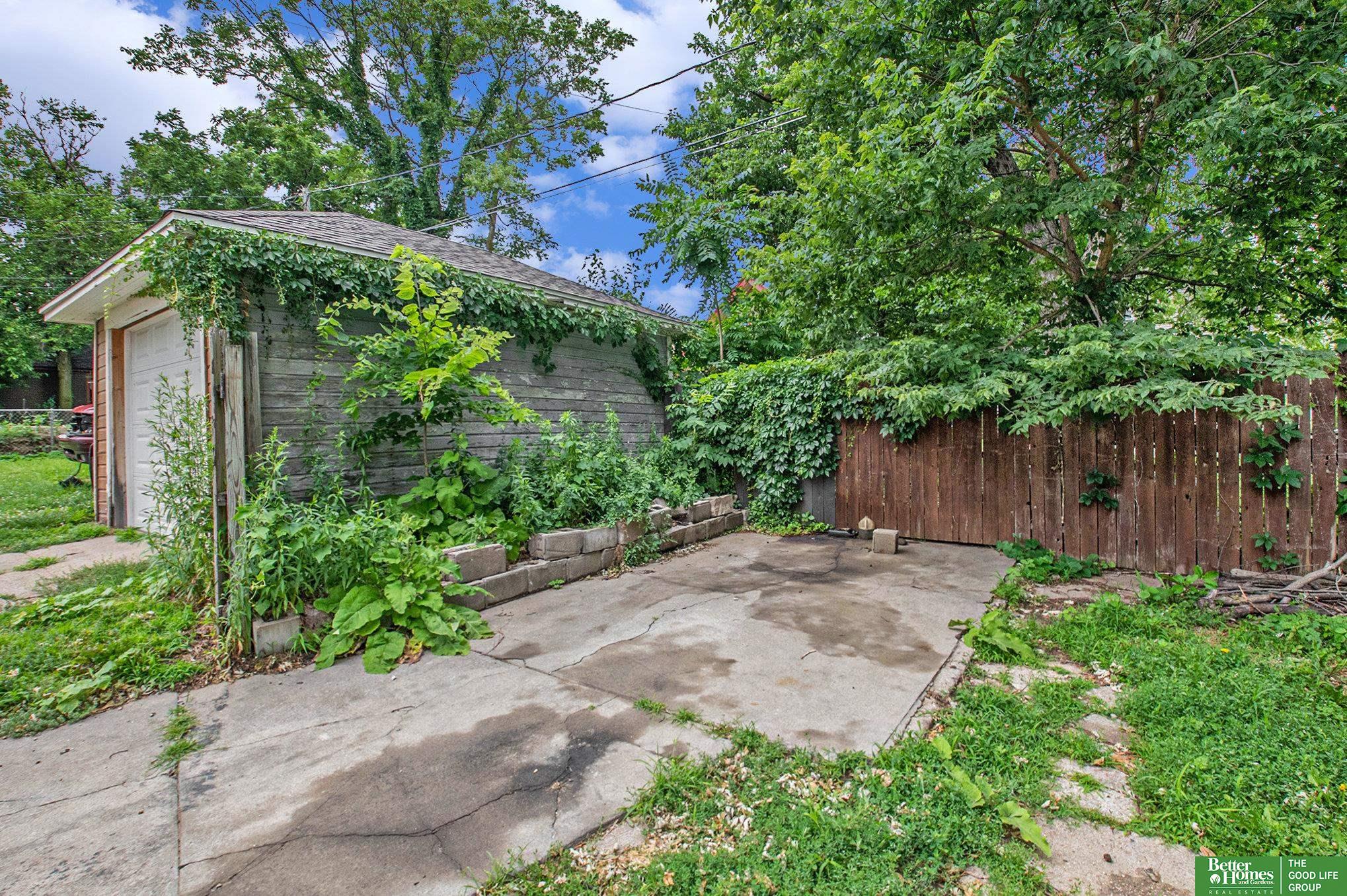 3208 Lafayette Avenue