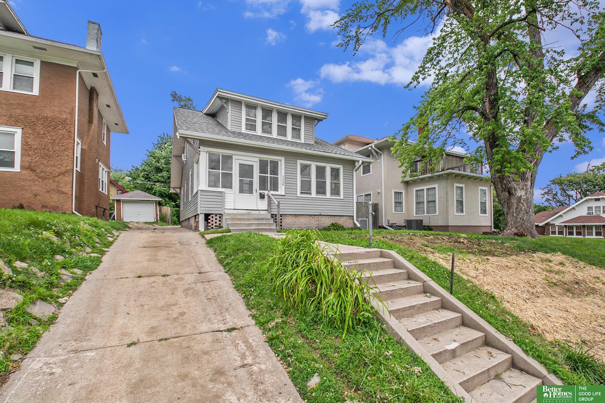 3208 Lafayette Avenue