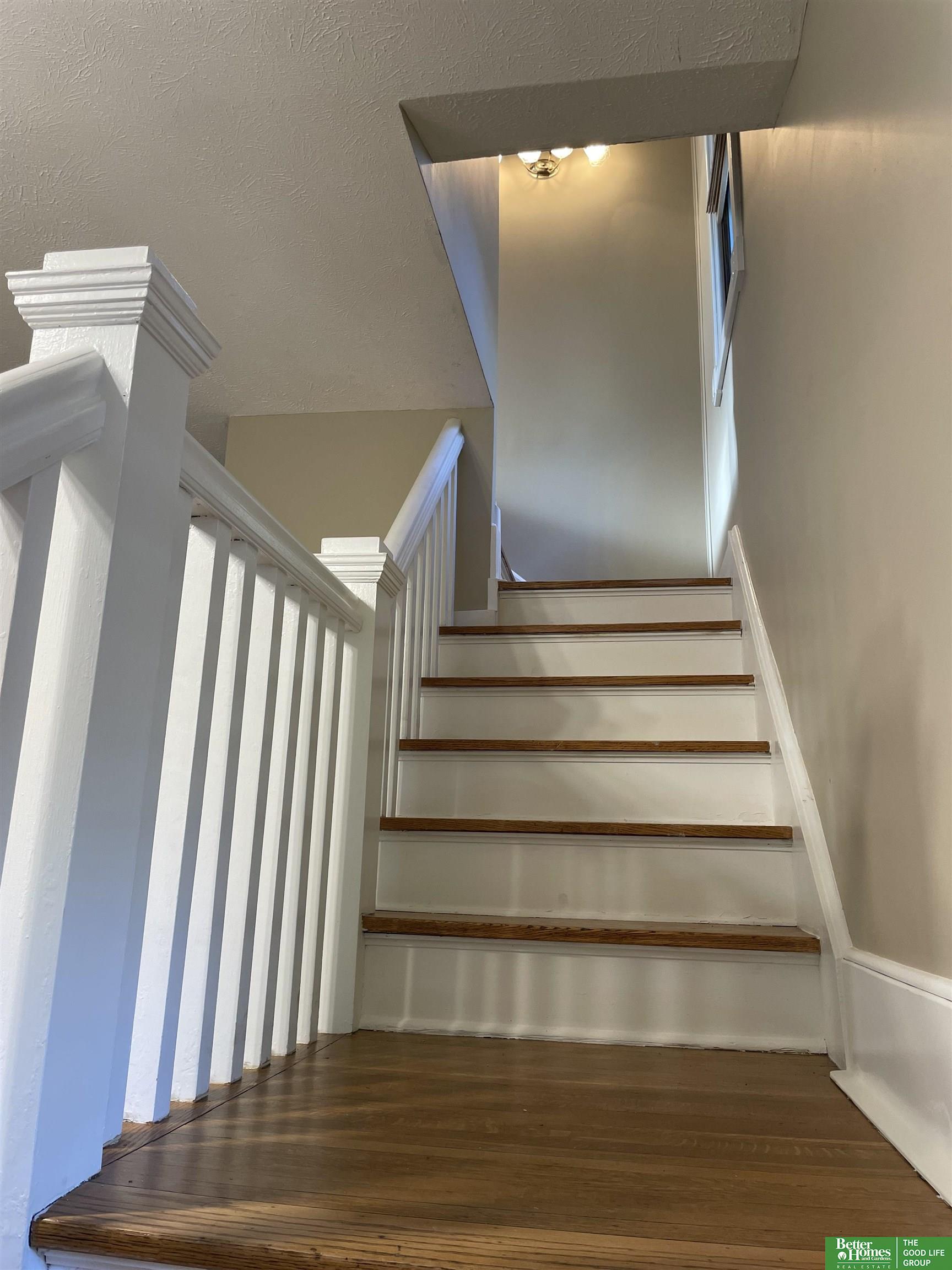 3556 Woolworth Avenue