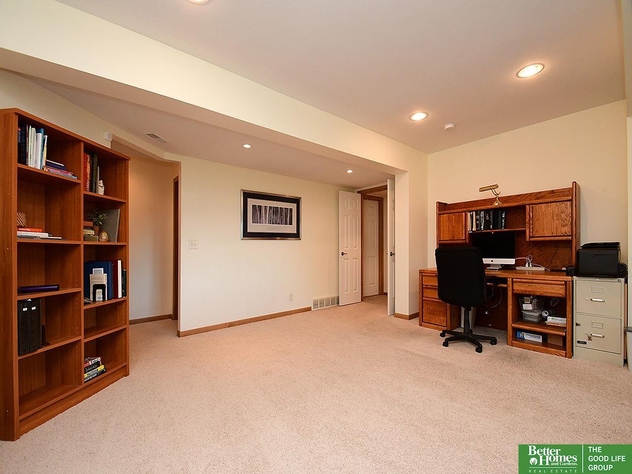 6625 S 171 Circle