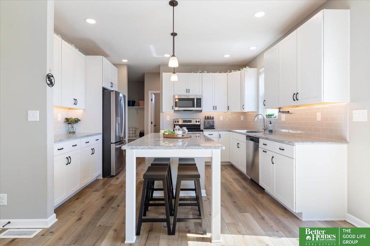11255 S 114 Avenue