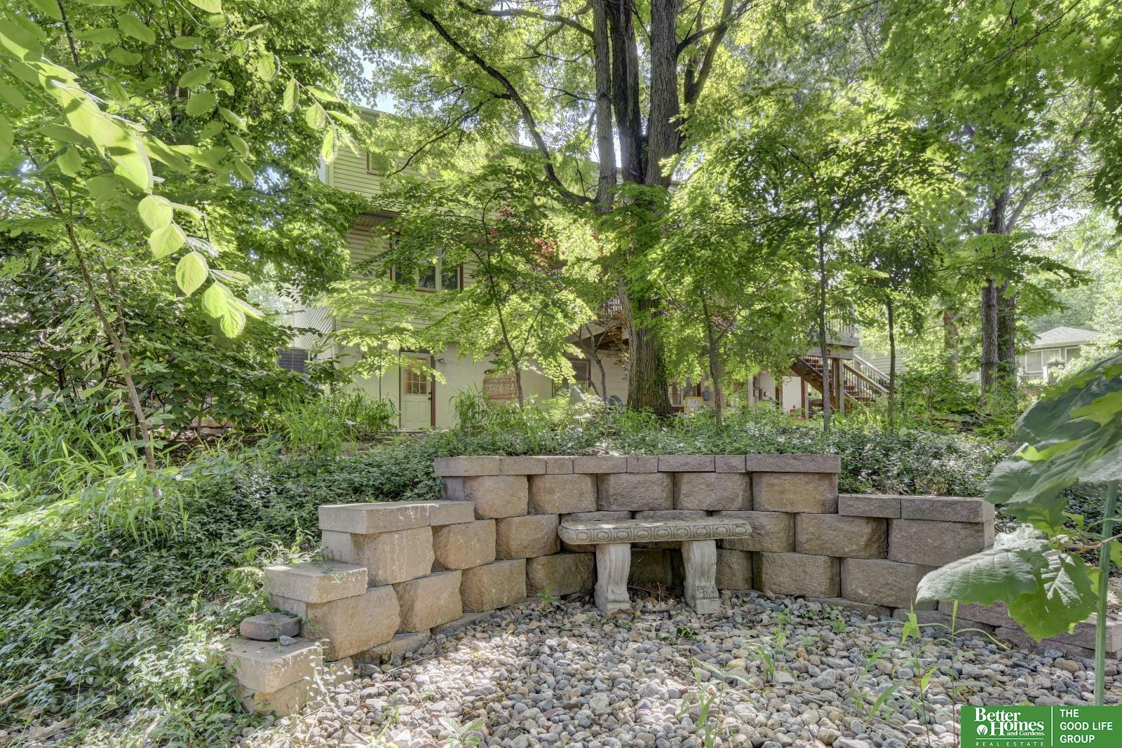 901 Creighton Road